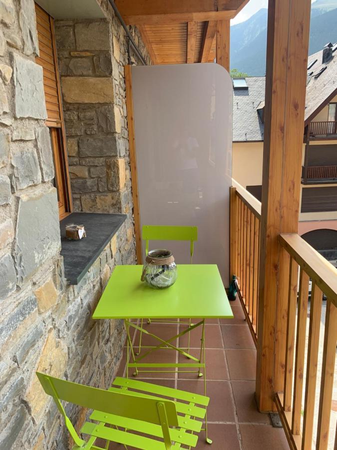 Apartamento Con Encanto Vielha Eksteriør bilde